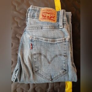 Levi's 725 High Rise Bootcut Jeans Size 24